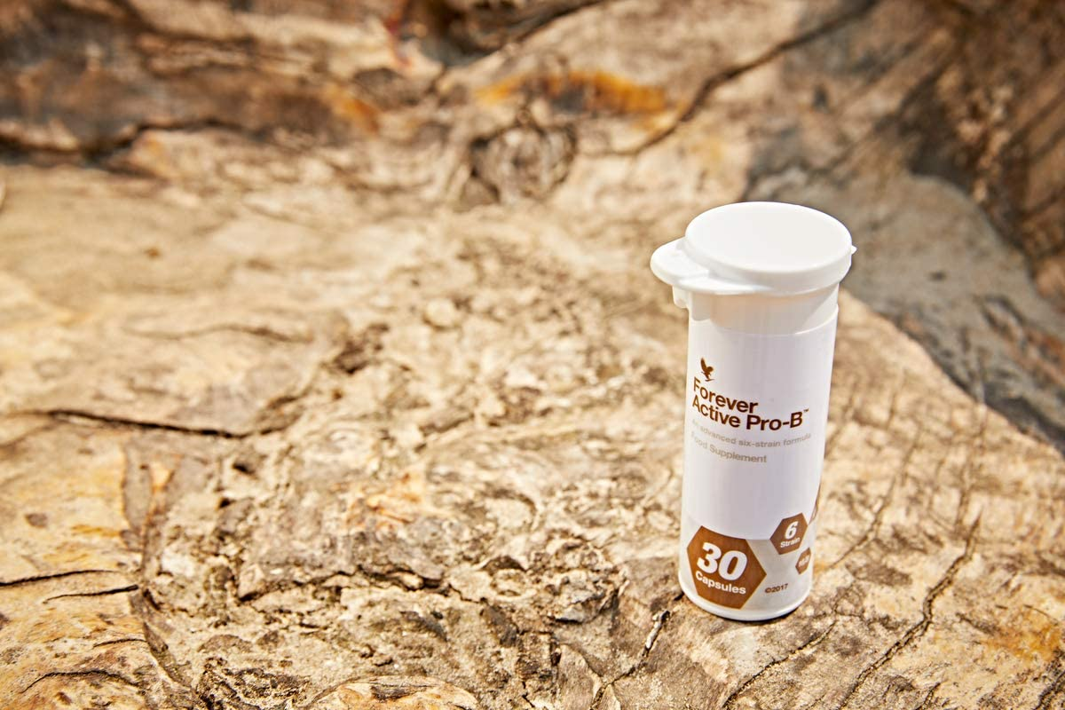 Verpakking van Forever Active Pro-B probiotica, ontworpen om de darmflora te herstellen na antibiotica, met 6 verschillende bacteriestammen